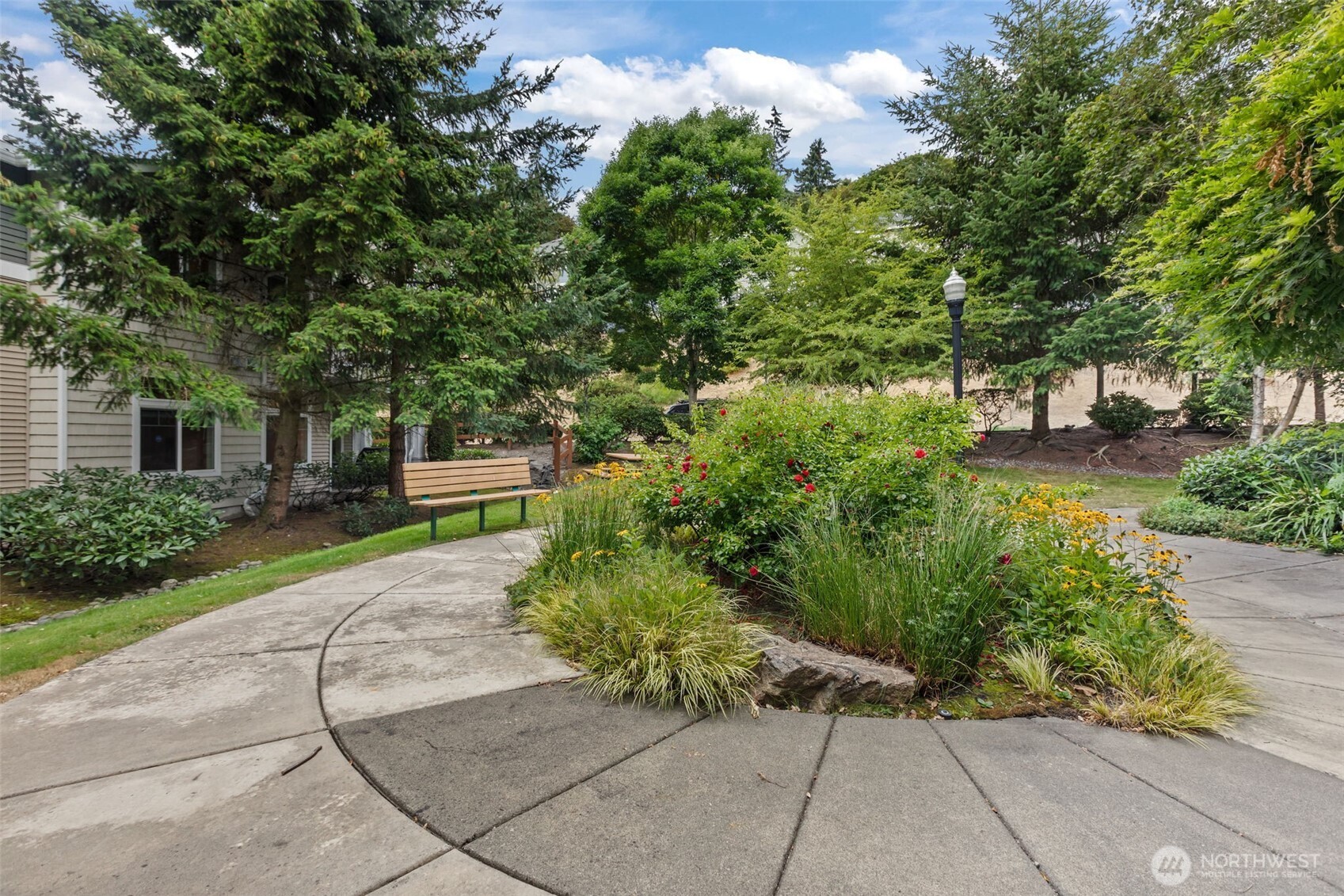 21055 40th Place F1 Property Photo 34