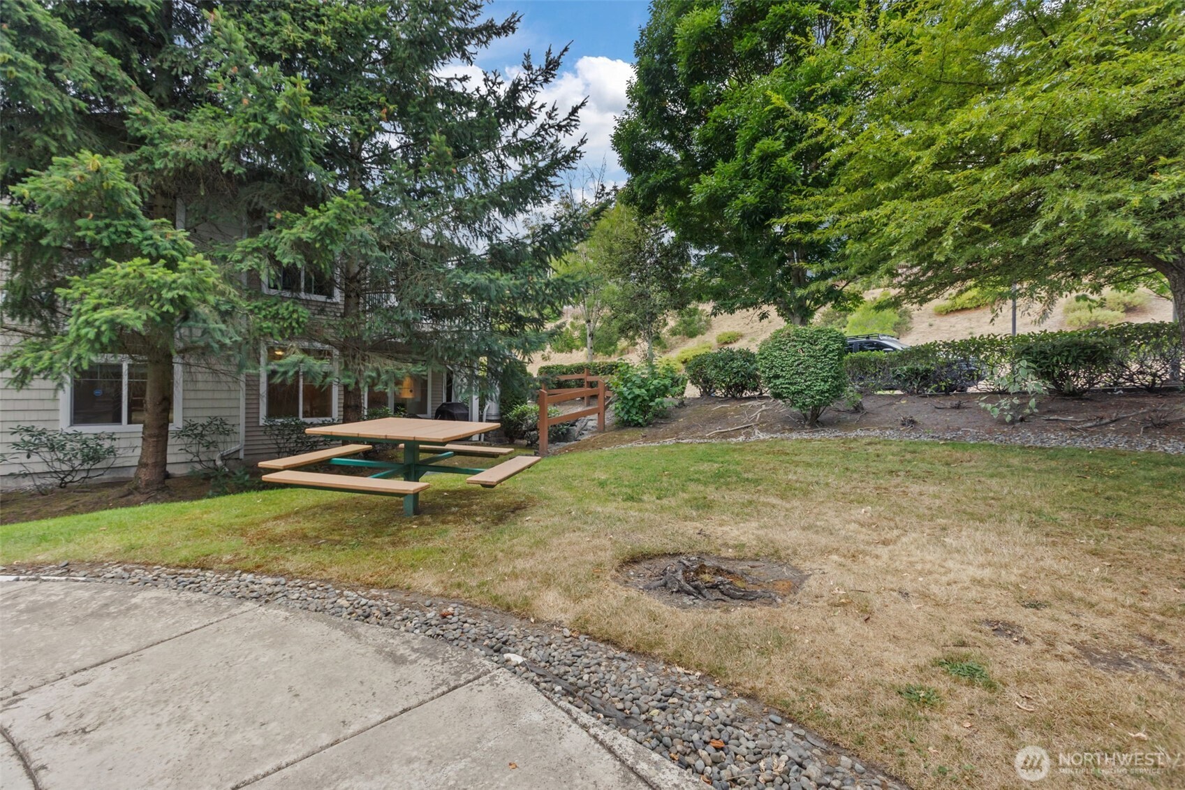 21055 40th Place F1 Property Photo 35