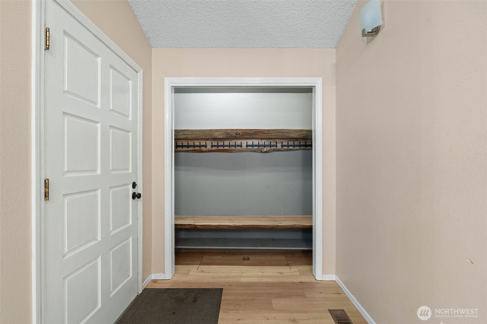 15711 Ne 117th Court Property Photo 6