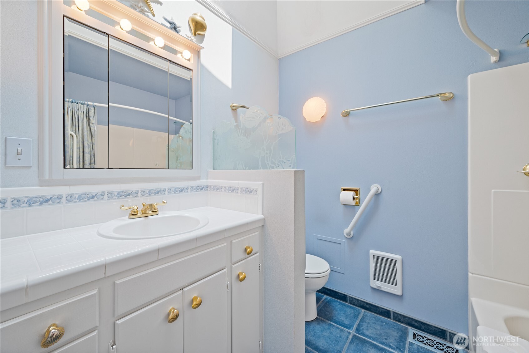 132 Alpha Property Photo 22