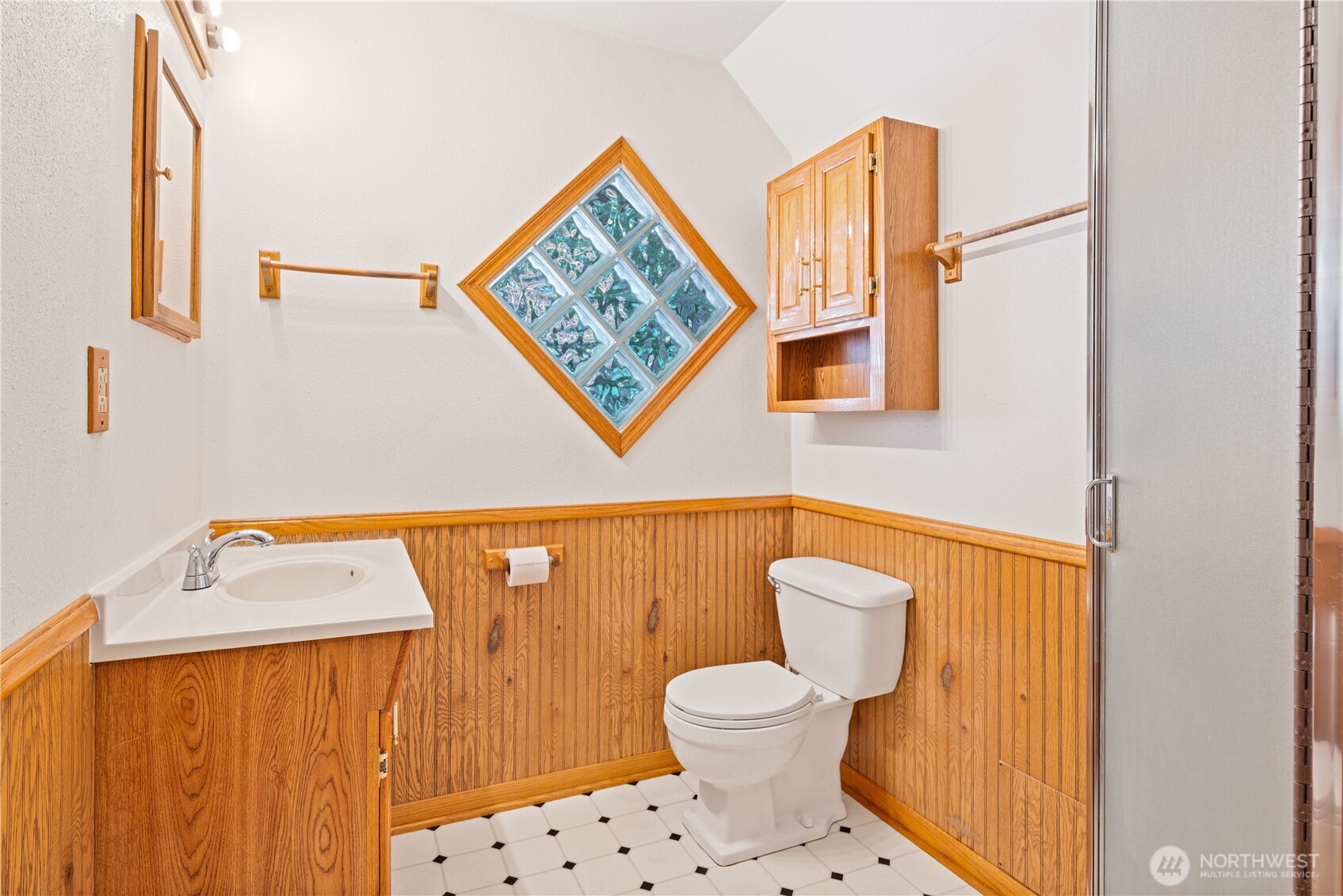 132 Alpha Property Photo 27