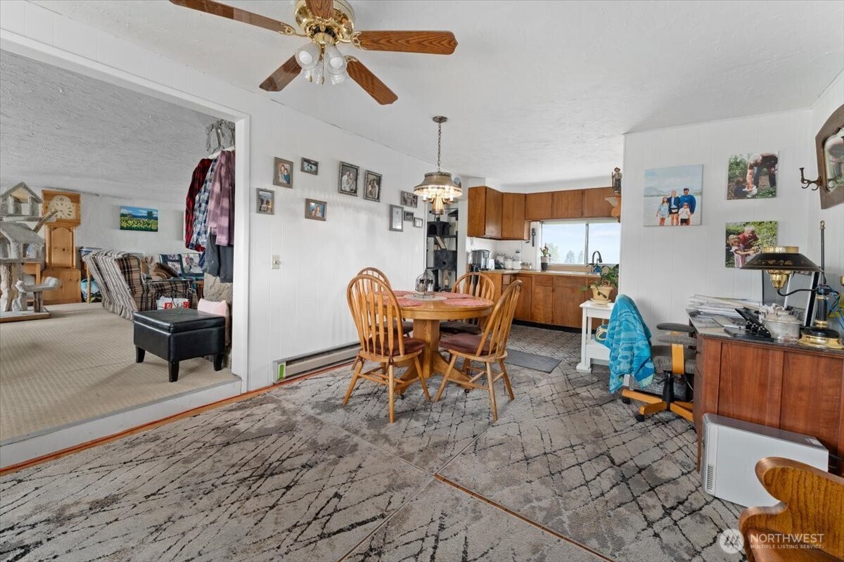 1638 Green Avenue Property Photo 7