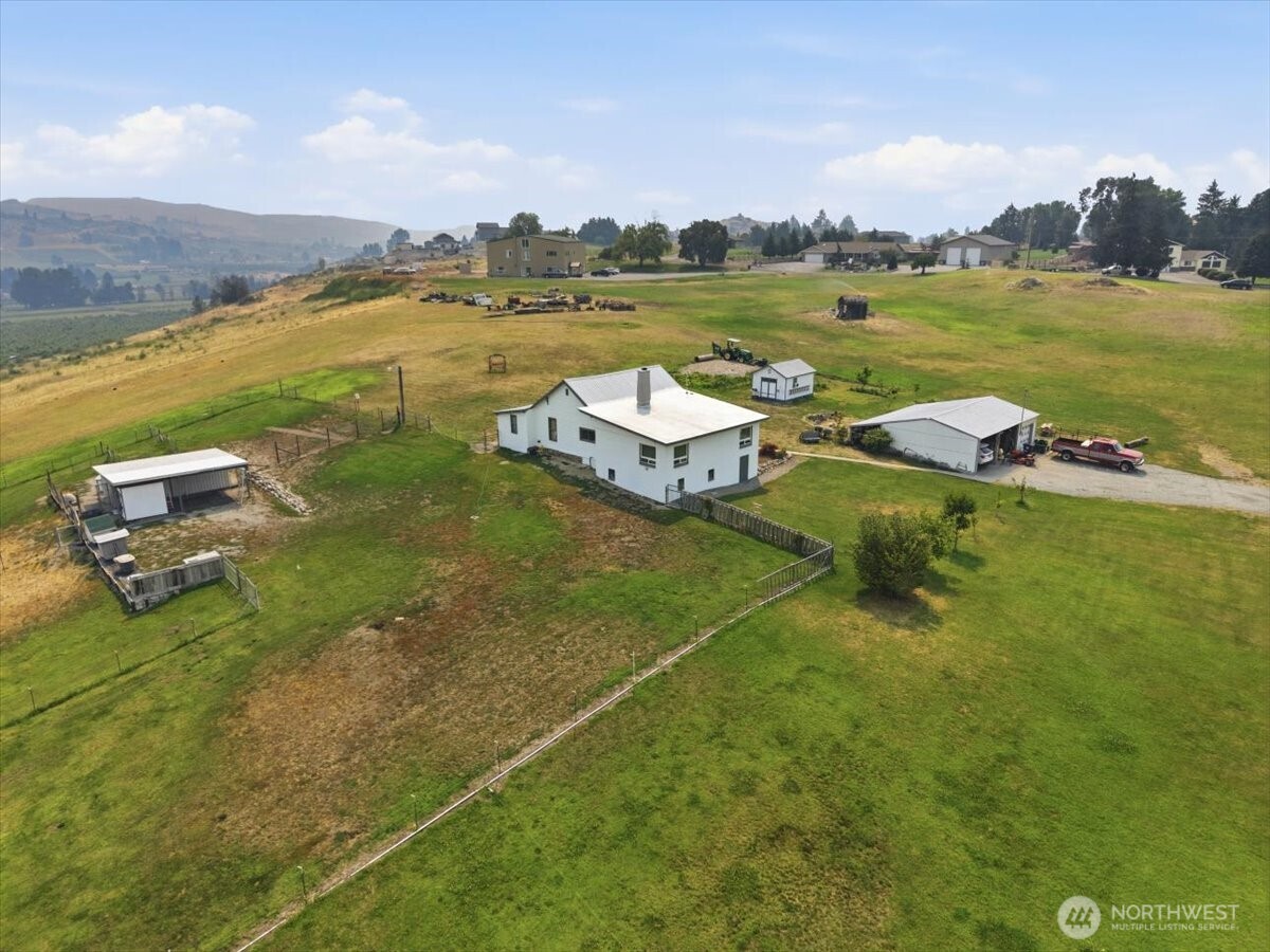 1638 Green Avenue Property Photo 35
