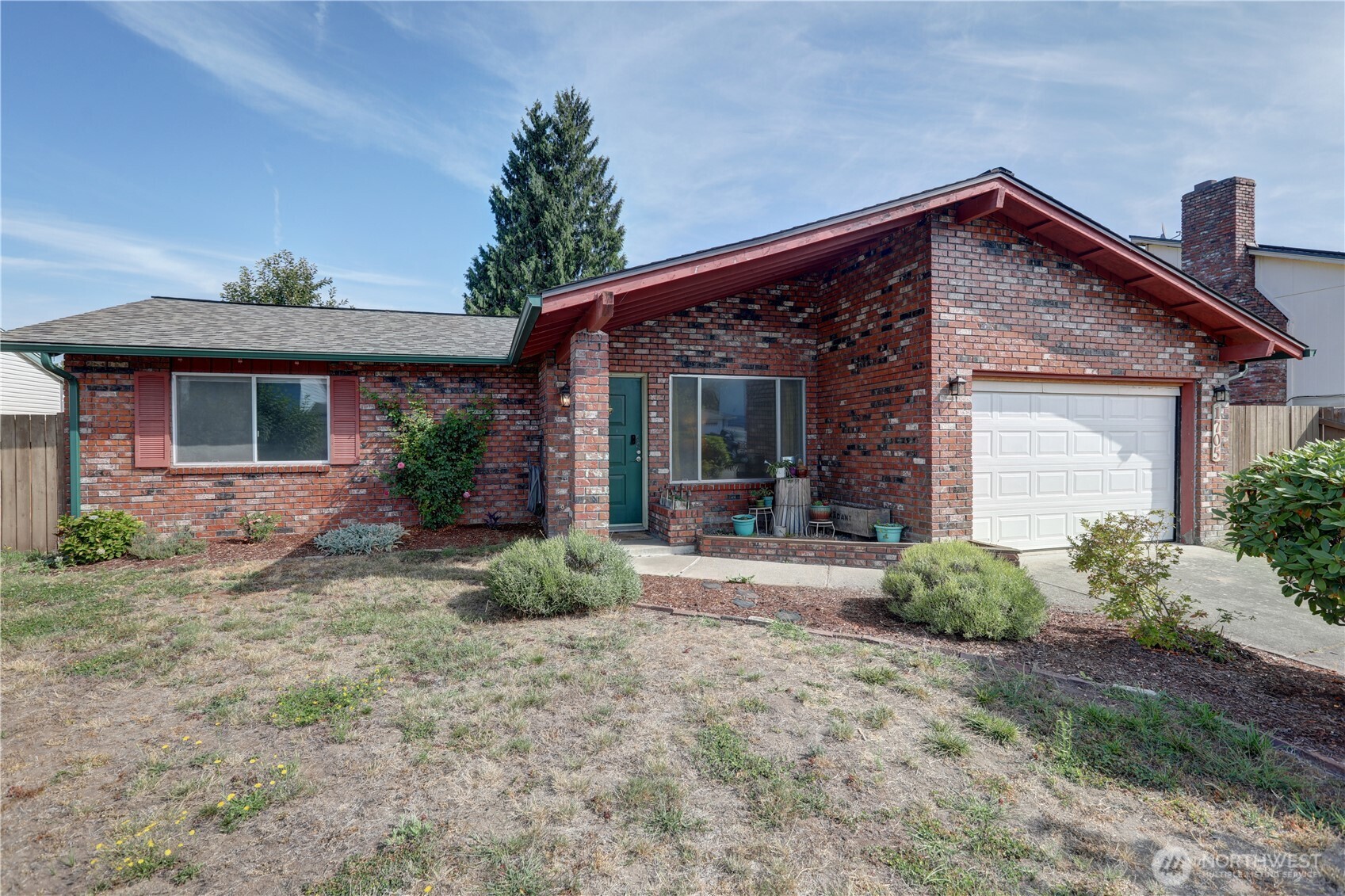 1705 19th Dr Property Photo 1