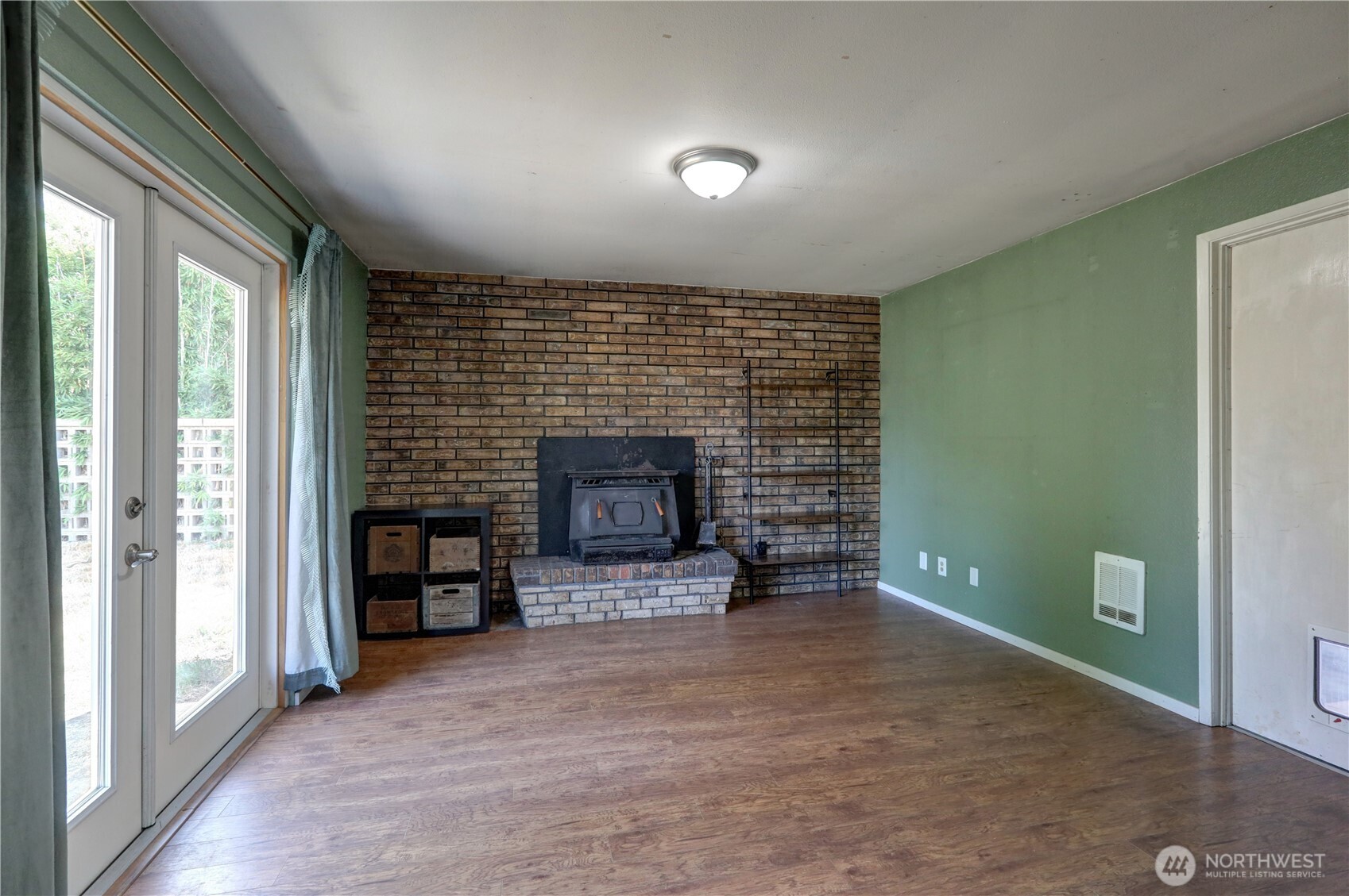 1705 19th Dr Property Photo 4