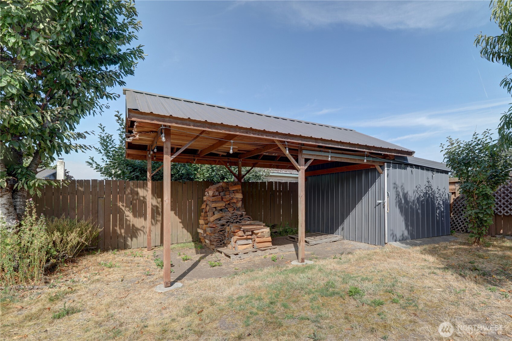 1705 19th Dr Property Photo 14