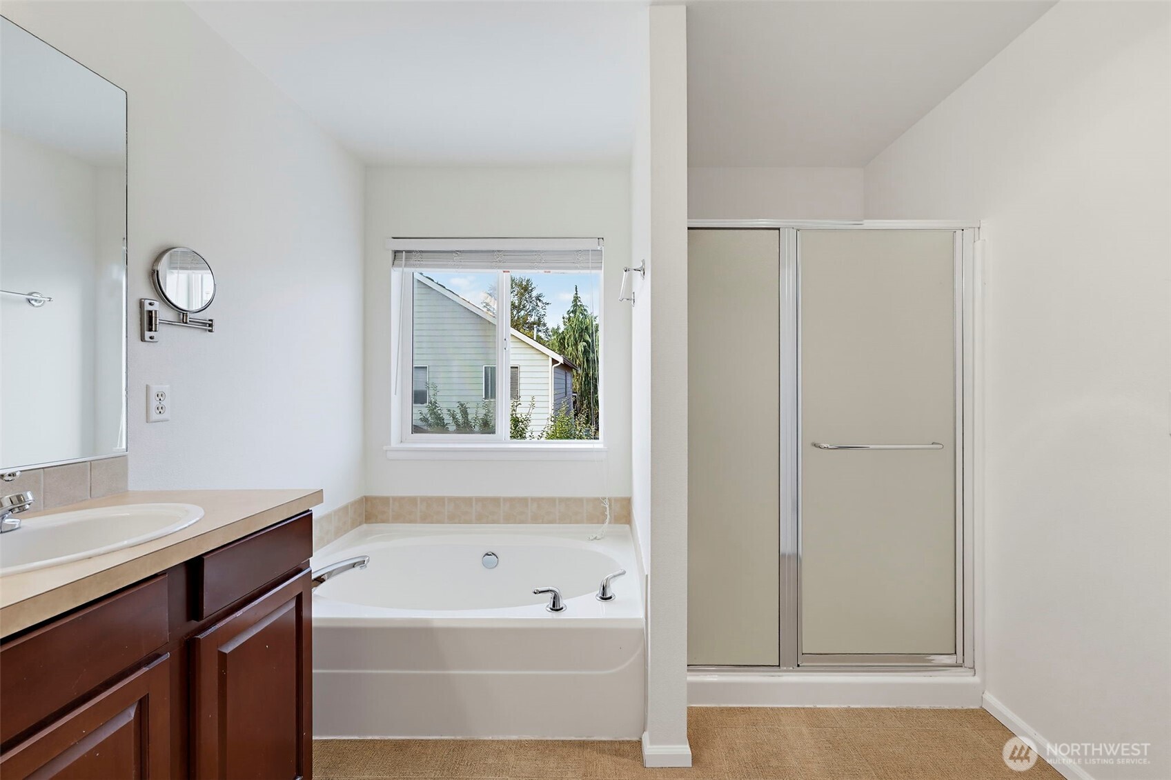 6072 Park Street Property Photo 12