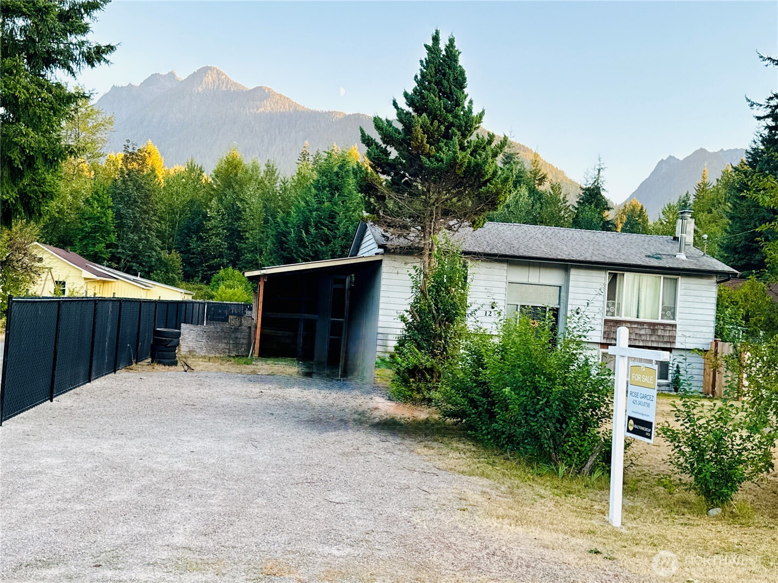 1265 Cascade Street Property Photo 4