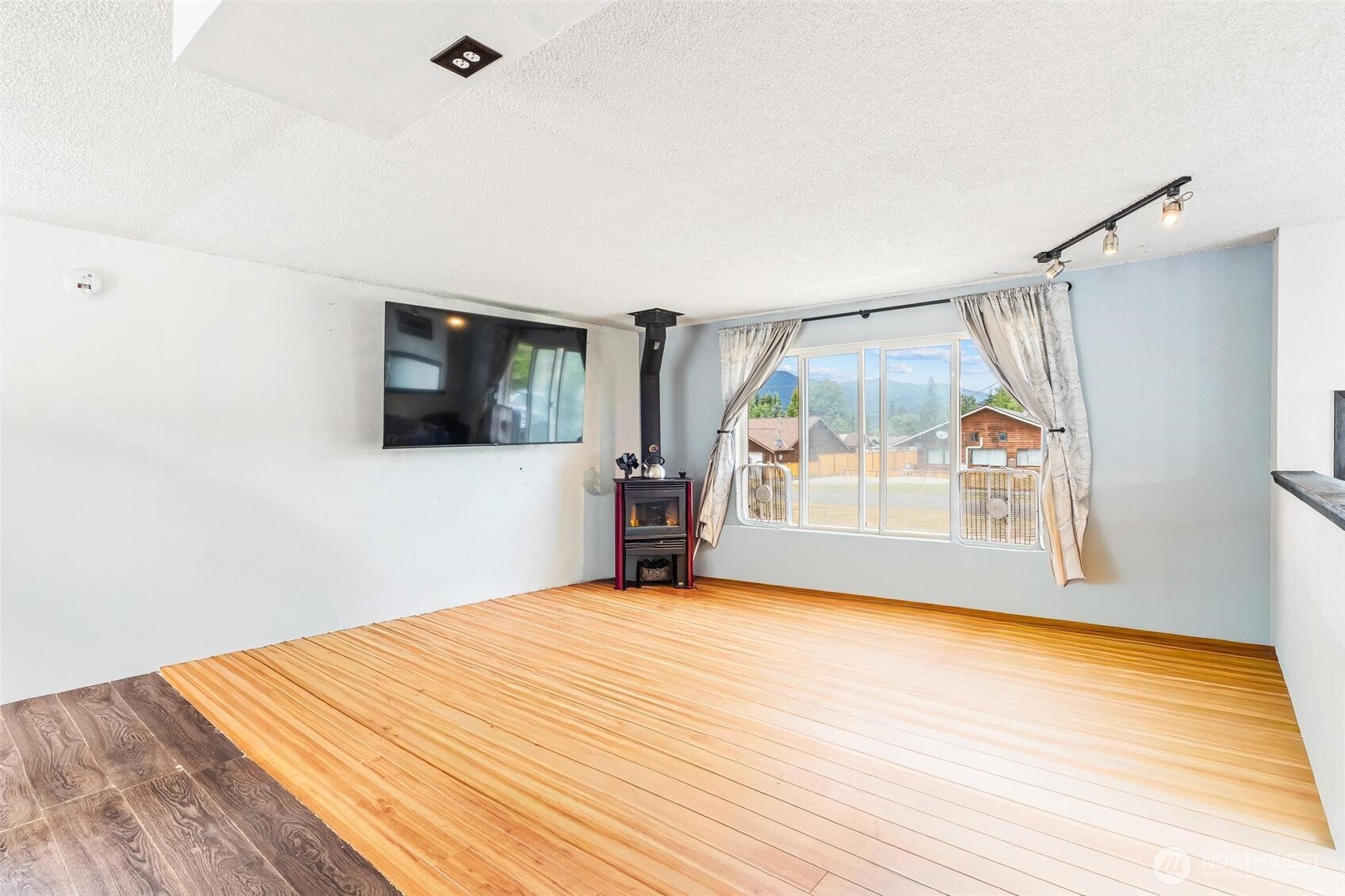 1265 Cascade Street Property Photo 14