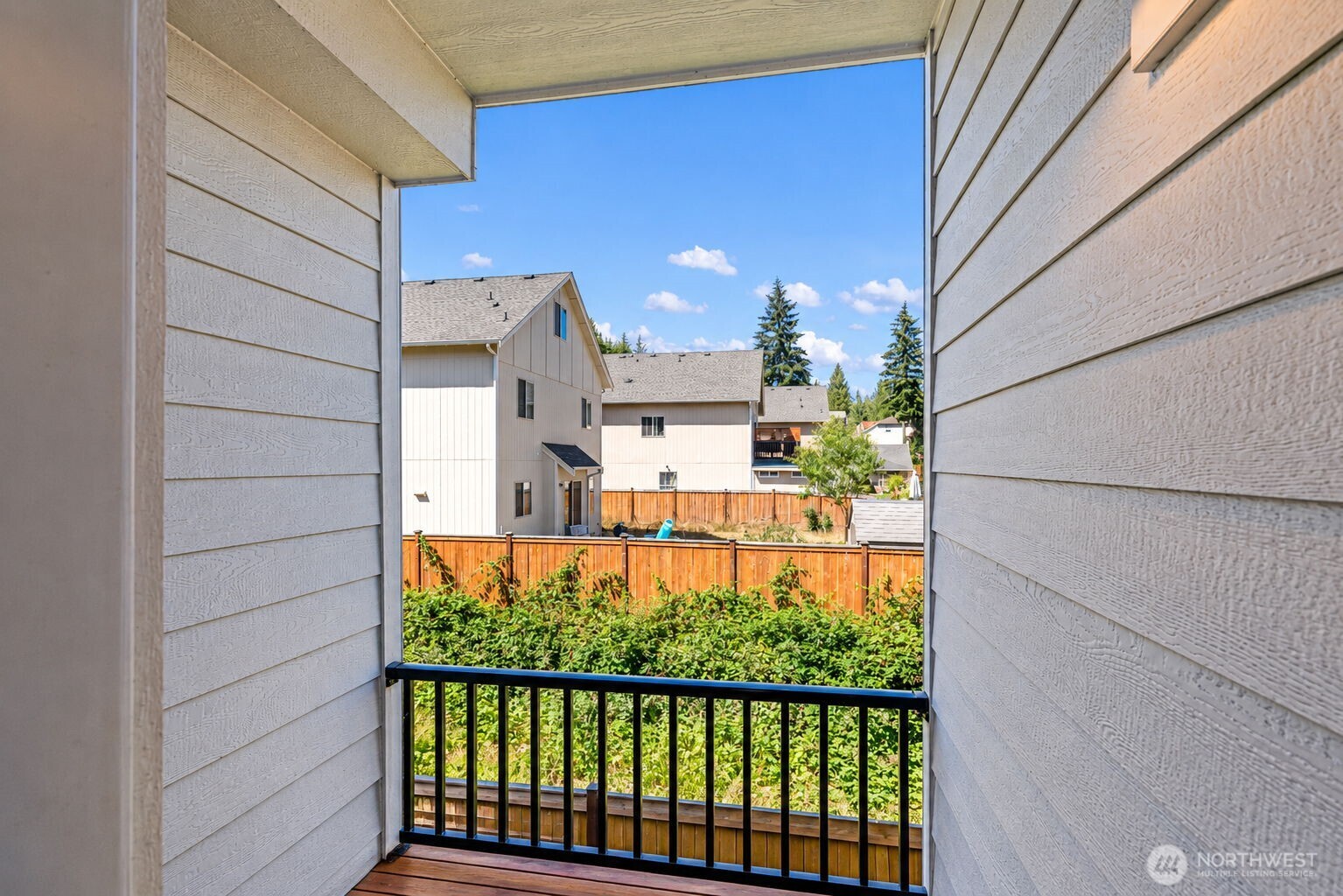 826 Nw Highgarden Drive Property Photo 6