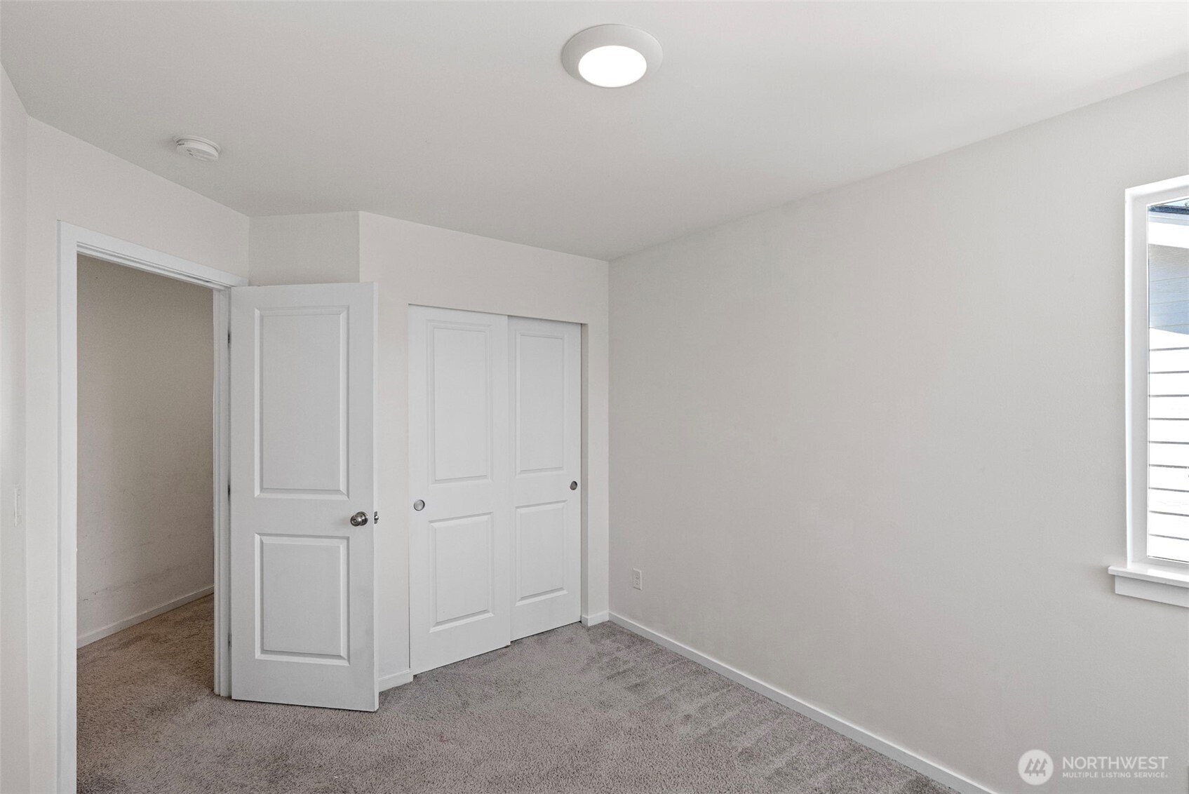 826 Nw Highgarden Drive Property Photo 12