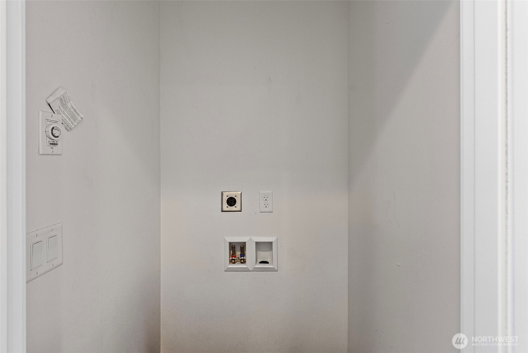 826 Nw Highgarden Drive Property Photo 14