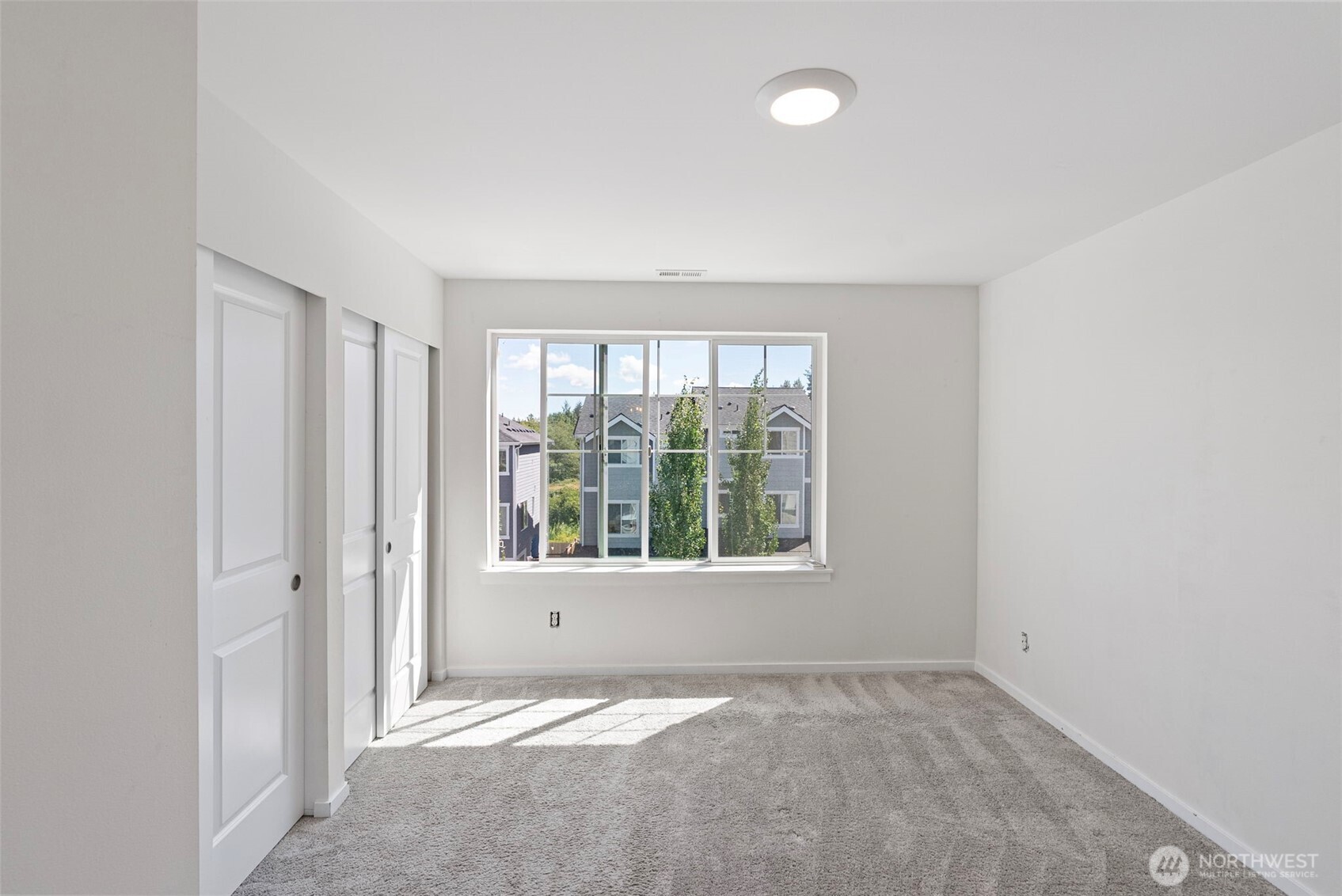 826 Nw Highgarden Drive Property Photo 16