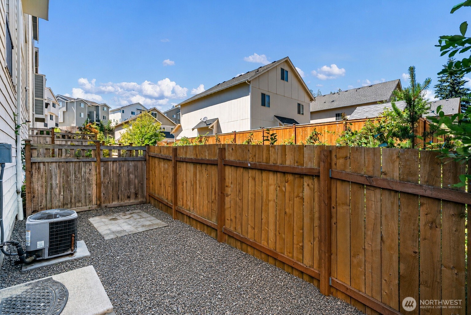 826 Nw Highgarden Drive Property Photo 18