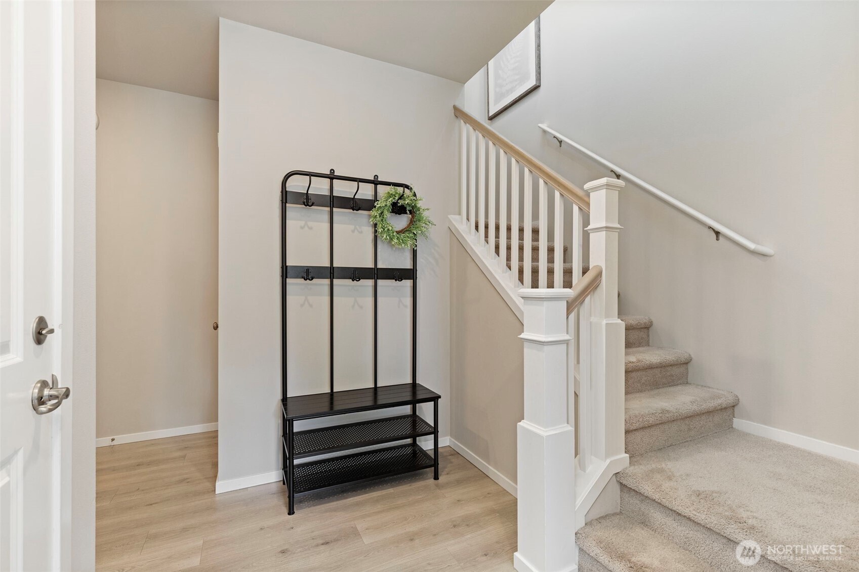 1607 Ne Calavista Street Property Photo 4