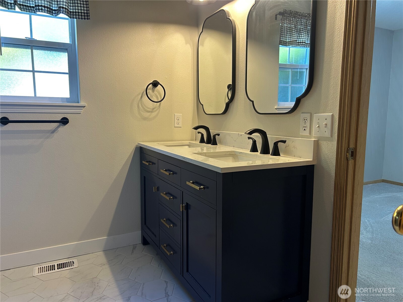 20810 80th Ave Ct E Property Photo 14