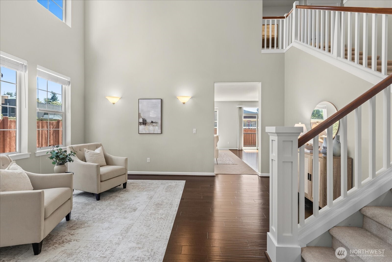 5028 70th Place Property Photo 4