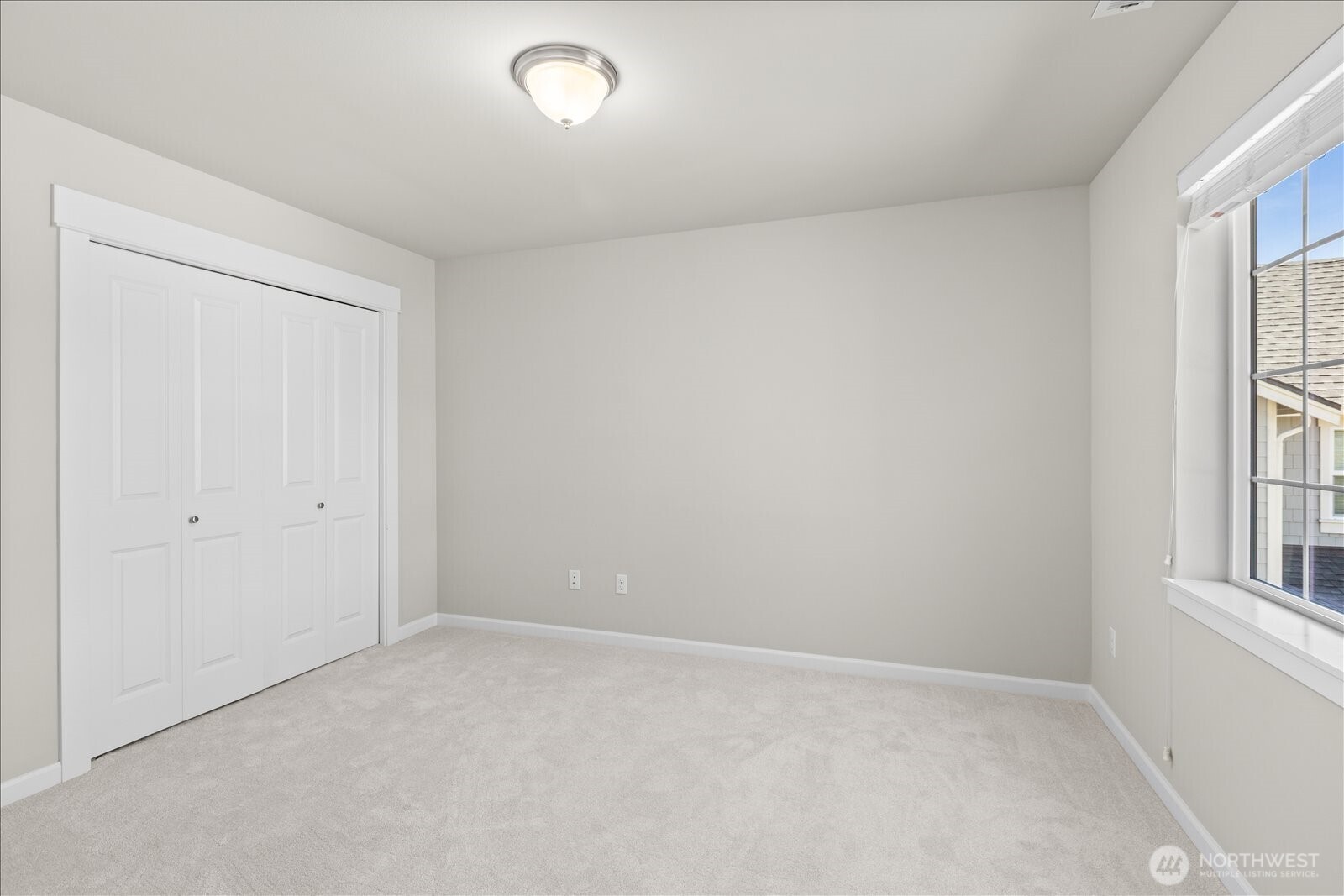 5028 70th Place Property Photo 27
