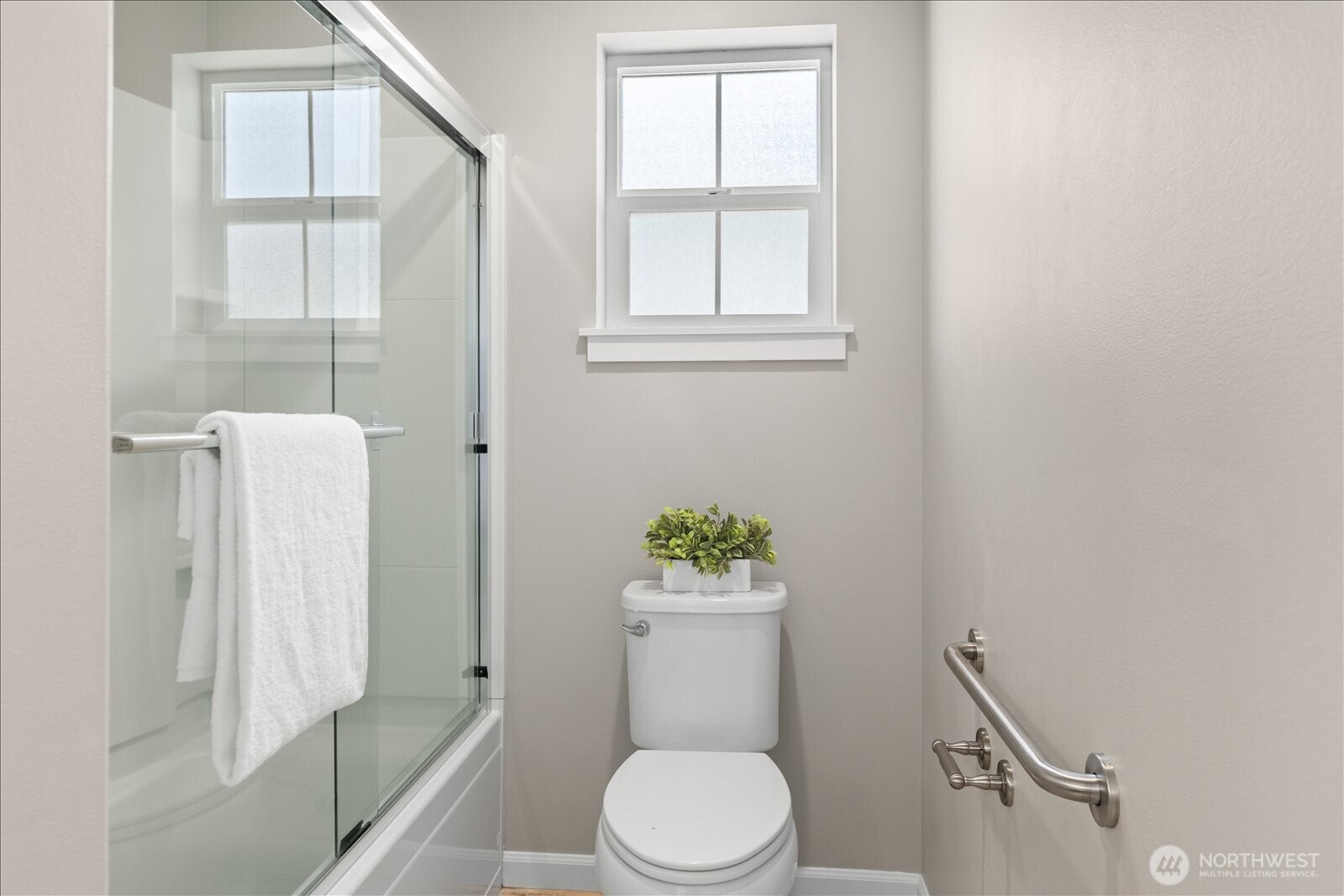 5028 70th Place Property Photo 31