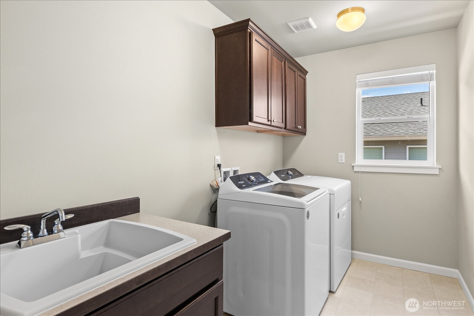 5028 70th Place Property Photo 32