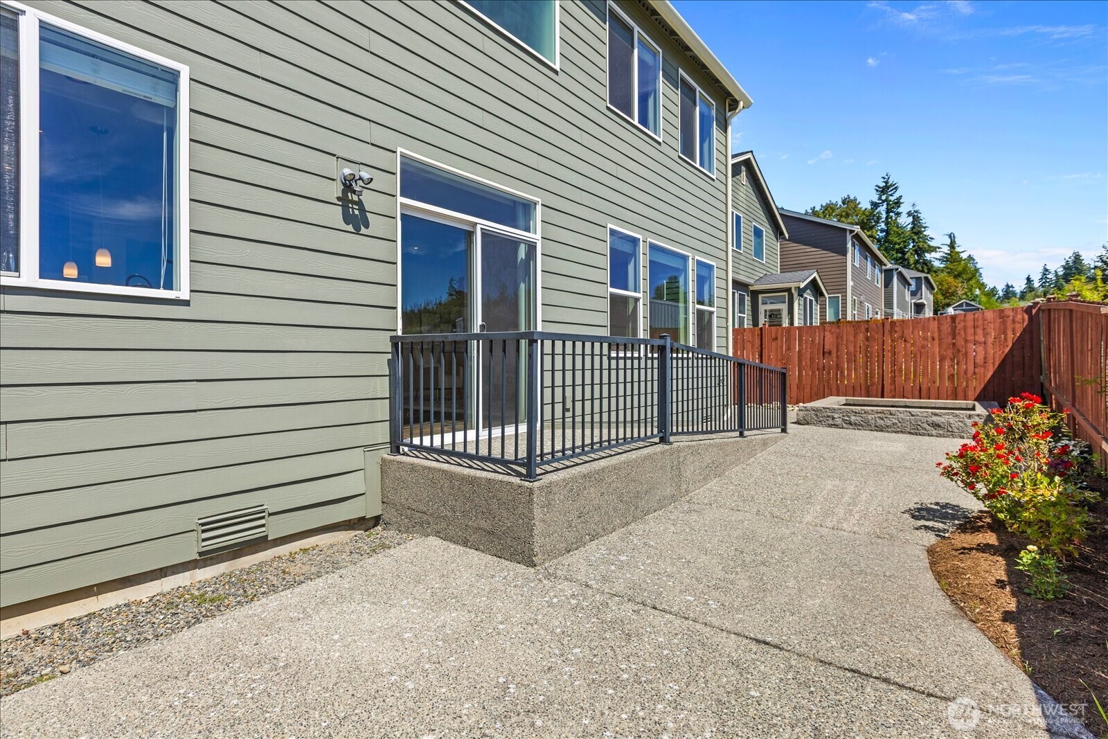 5028 70th Place Property Photo 33