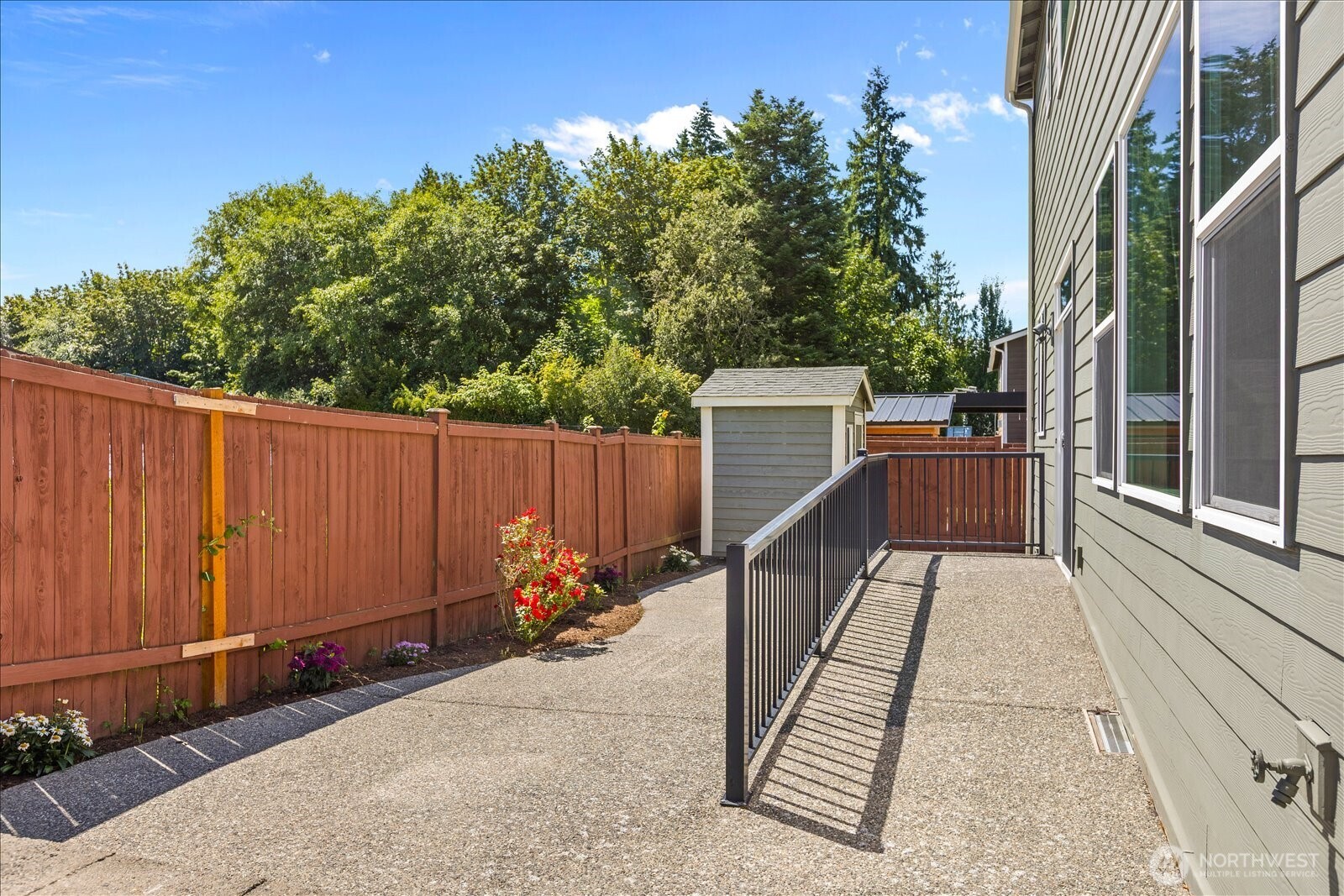 5028 70th Place Property Photo 34
