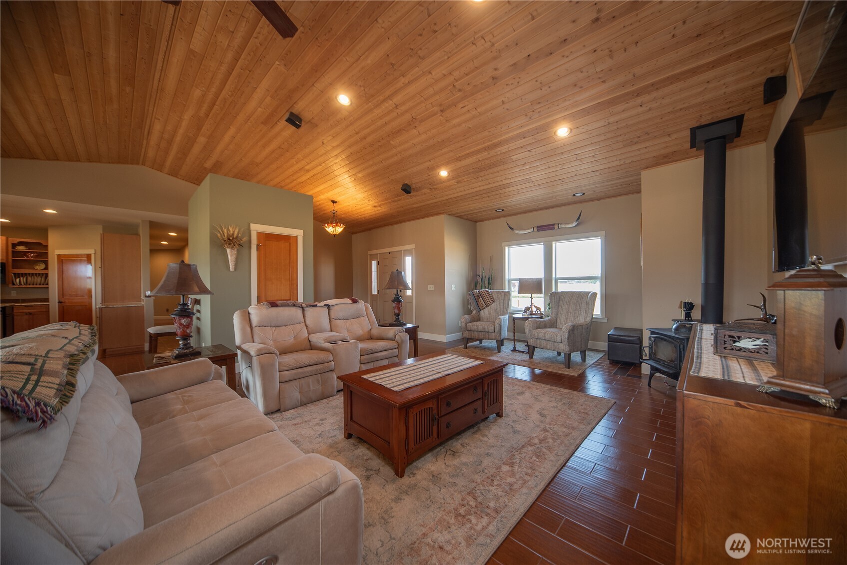 631 Radiant View Drive Property Photo 6