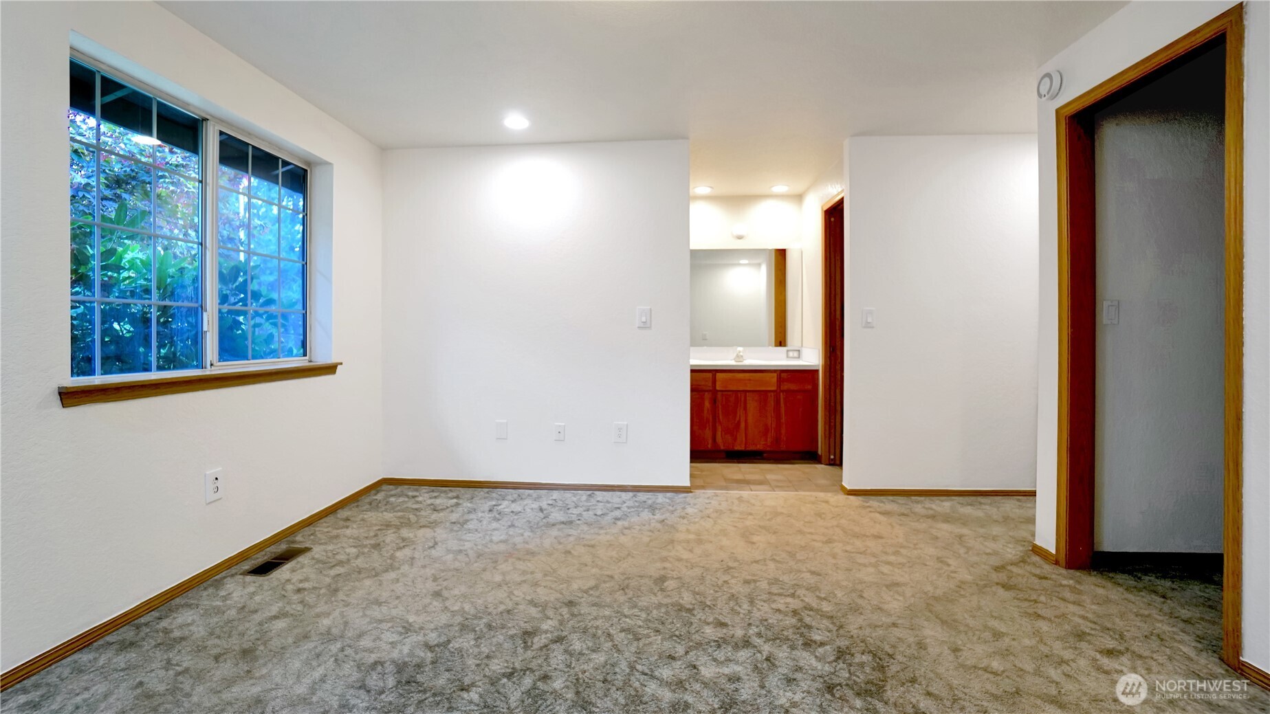 2109 Mark Street Property Photo 12