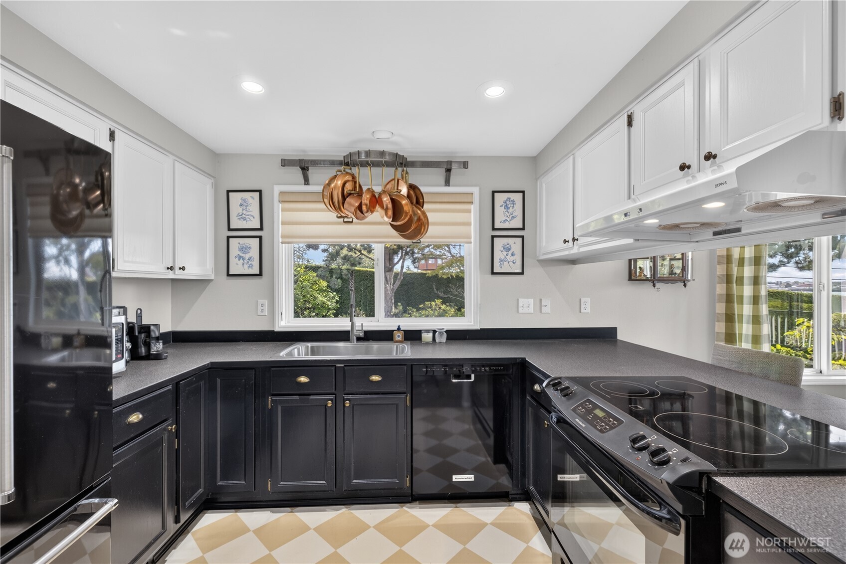 5478 South Shore Drive Property Photo 11