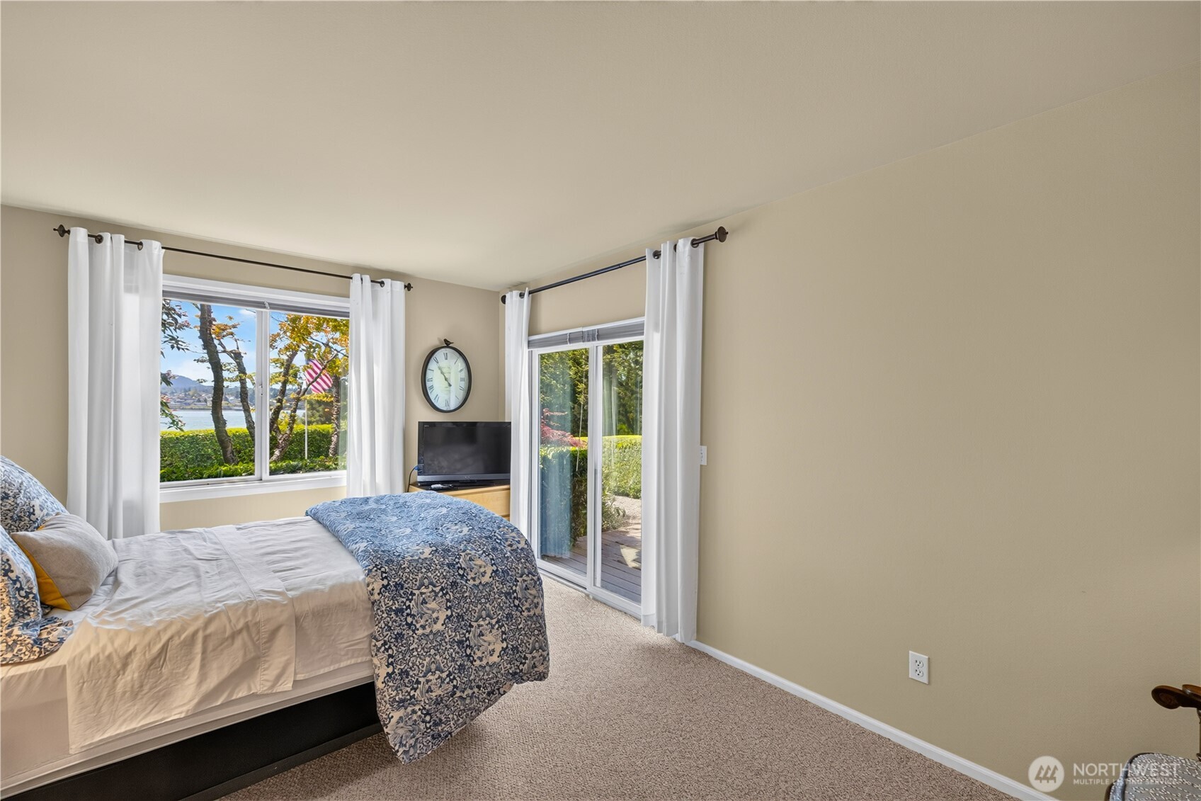 5478 South Shore Drive Property Photo 18