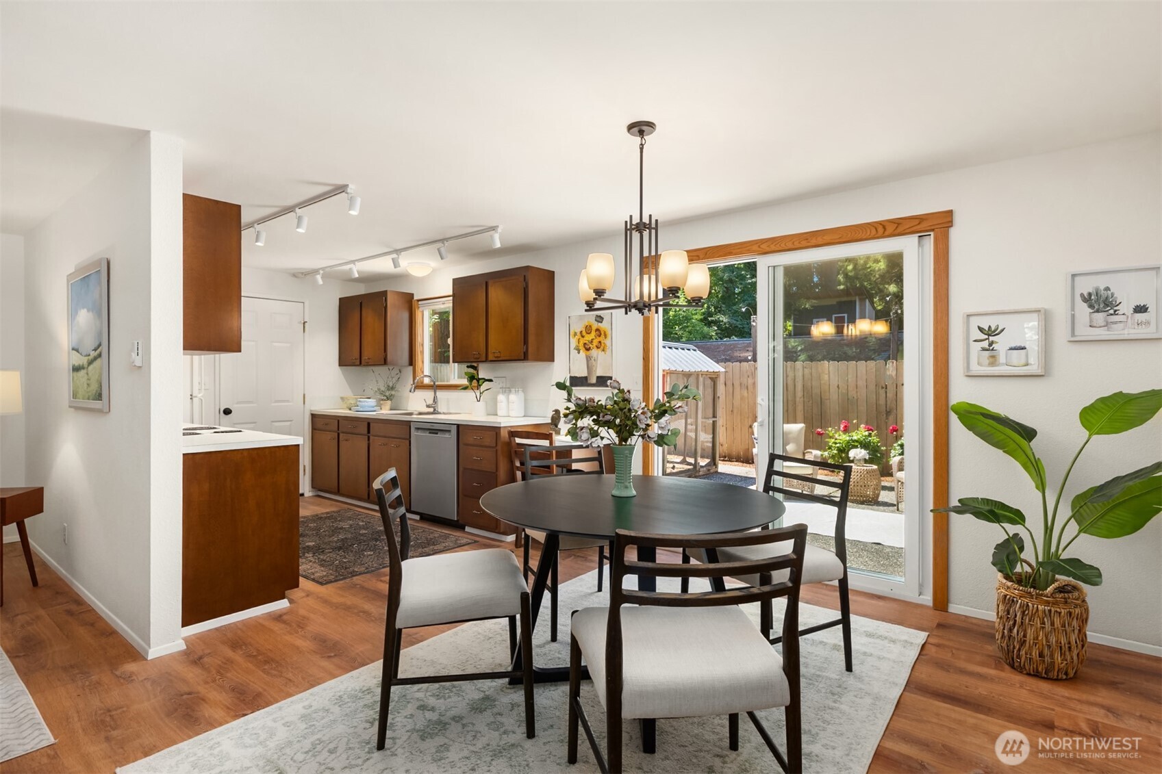 12249 N Madison Avenue Property Photo 10