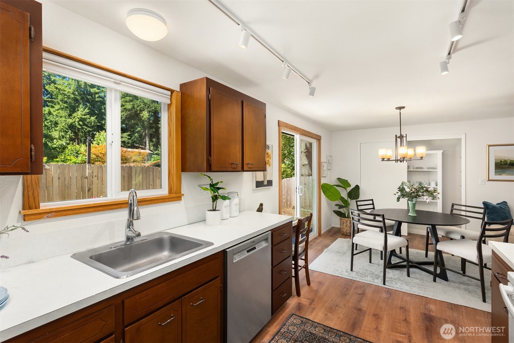 12249 N Madison Avenue Property Photo 11