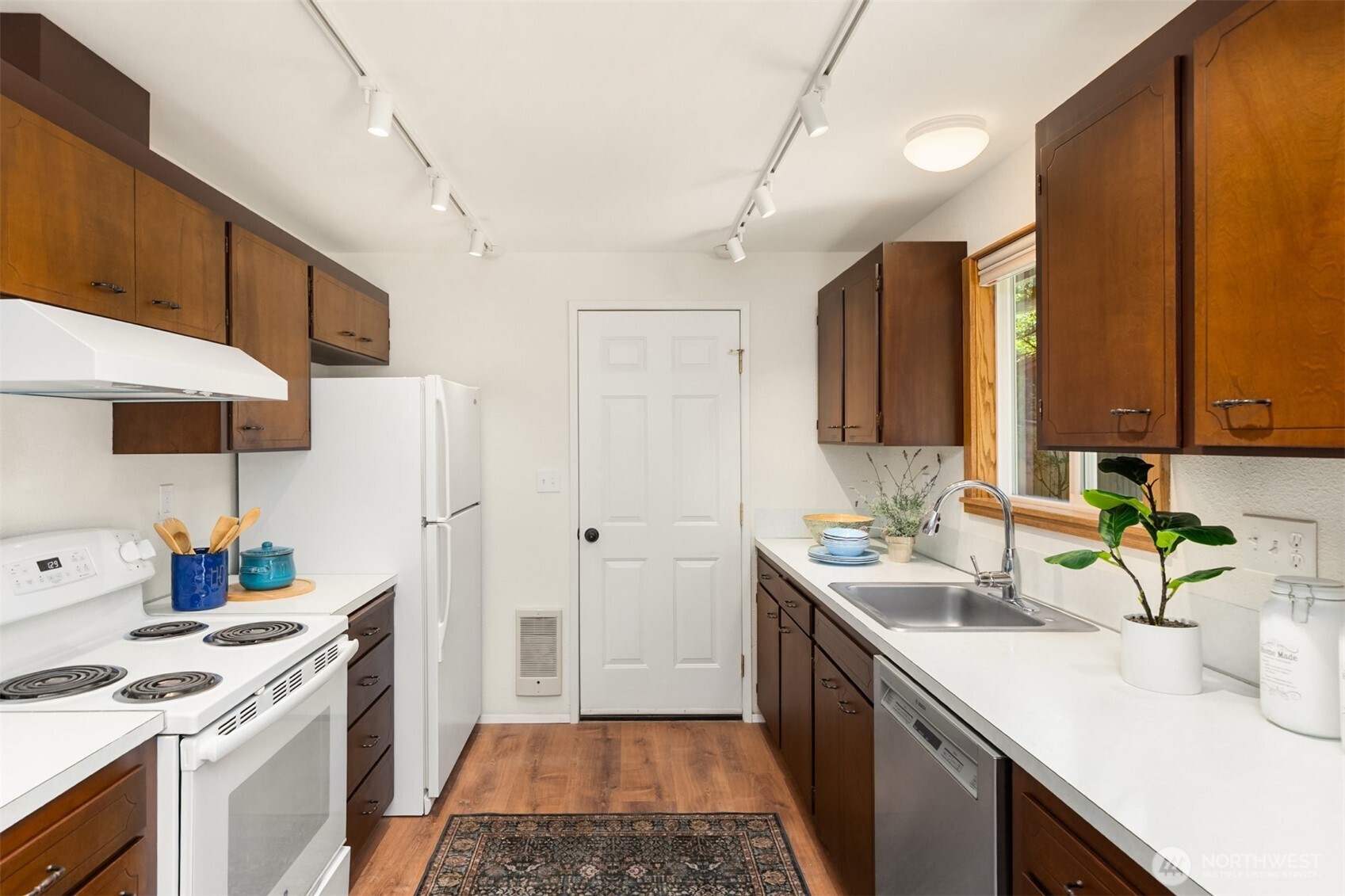 12249 N Madison Avenue Property Photo 12