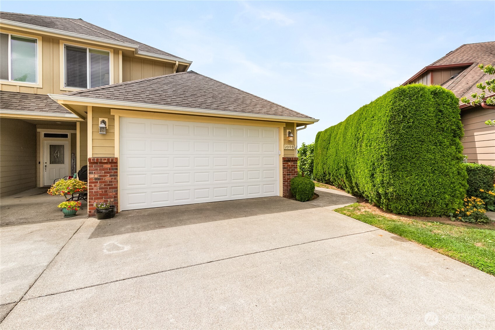 2019 Bender Park Blvd. 2 Property Photo 2