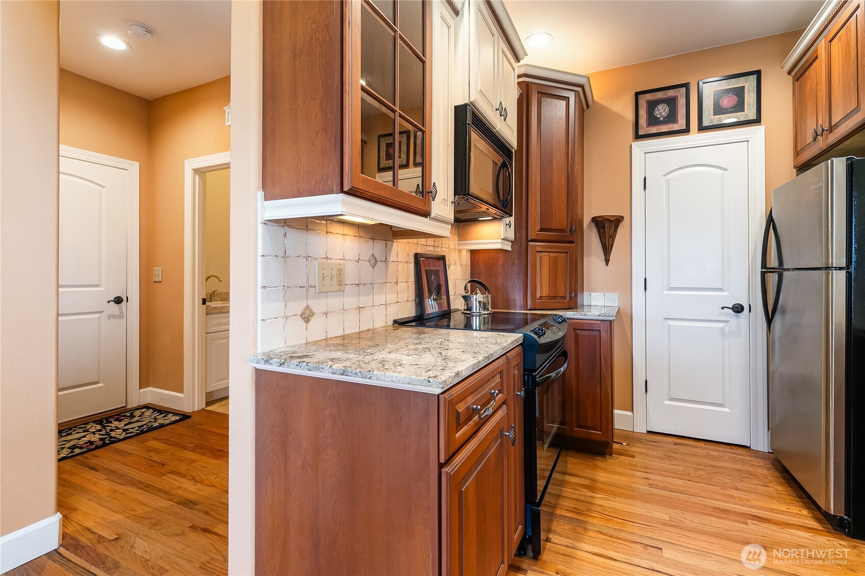 2019 Bender Park Blvd. 2 Property Photo 4