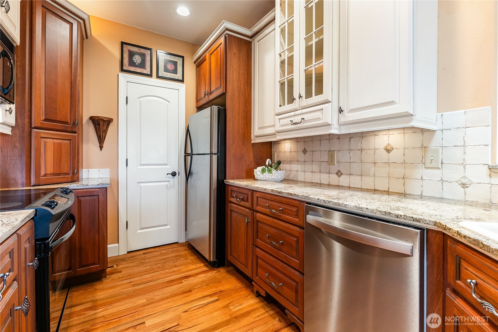 2019 Bender Park Blvd. 2 Property Photo 8