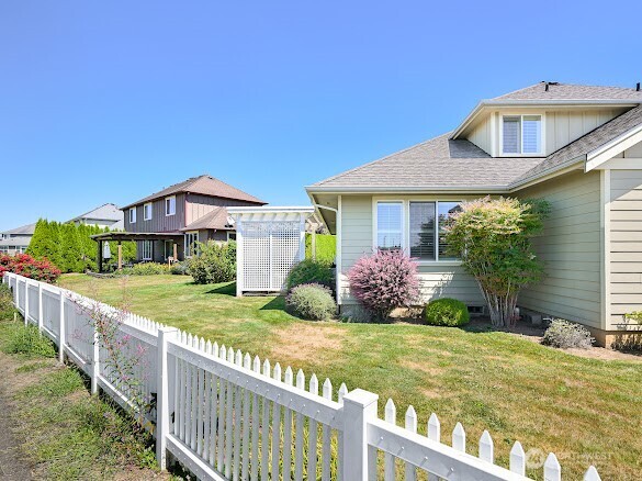 2019 Bender Park Blvd. 2 Property Photo 36