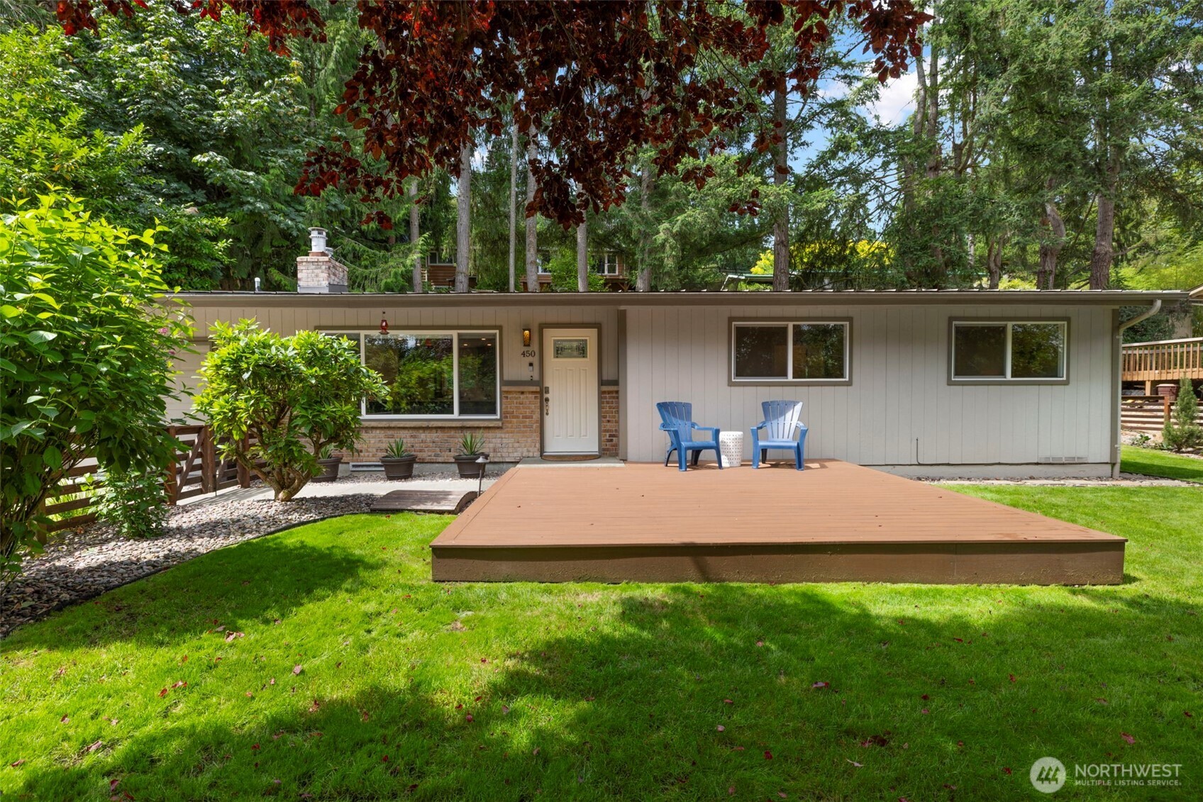 450 Mount Defiance Circle Property Photo 6