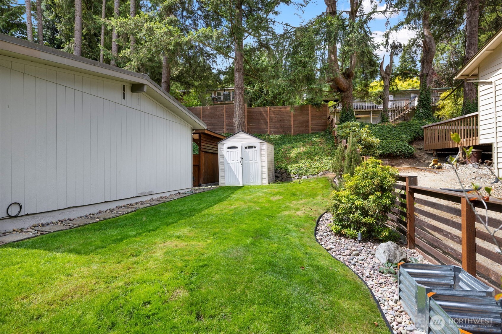 450 Mount Defiance Circle Property Photo 8