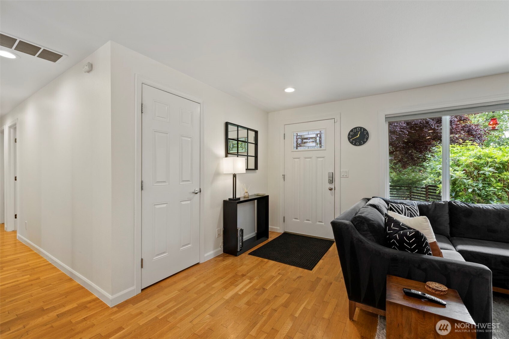 450 Mount Defiance Circle Property Photo 9
