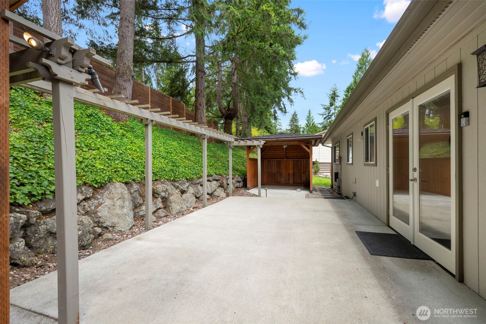 450 Mount Defiance Circle Property Photo 28