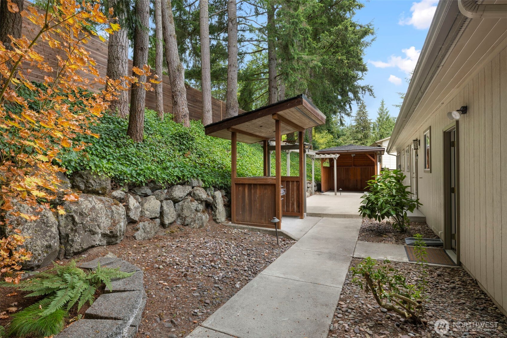 450 Mount Defiance Circle Property Photo 31
