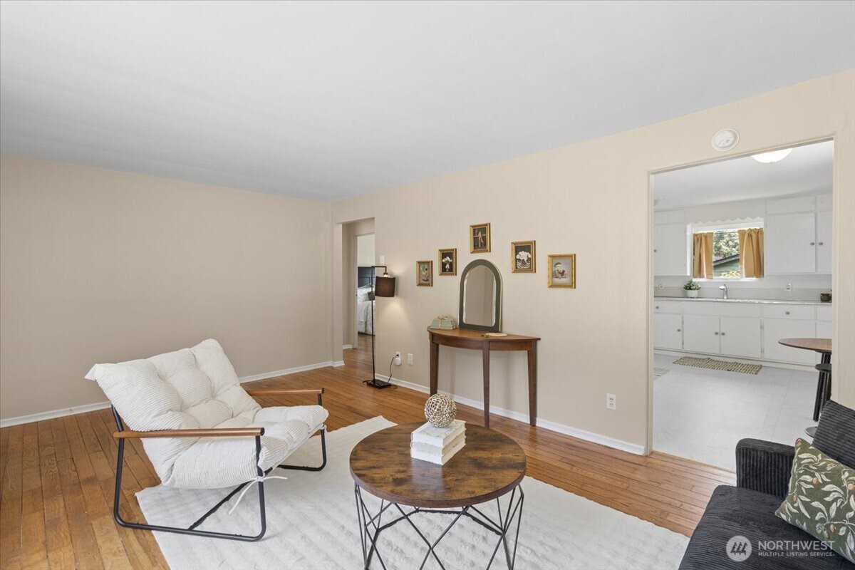 2518 2514 Spring Street Property Photo 6