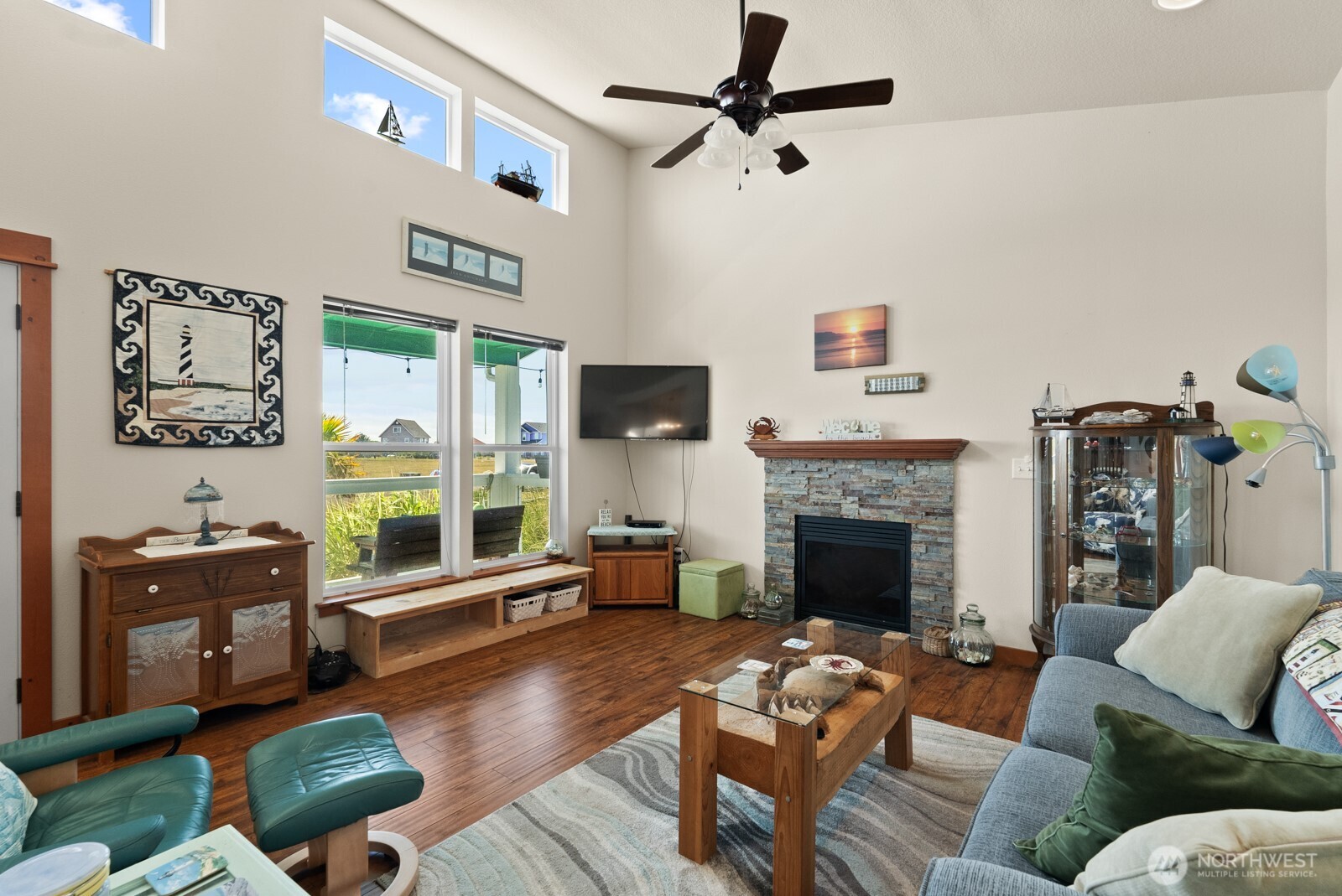 442 N Spinnaker Avenue Property Photo 6