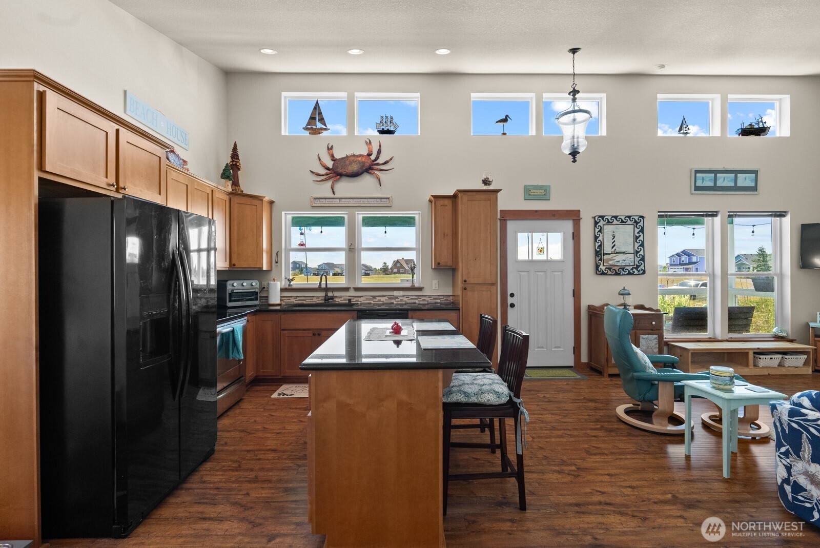 442 N Spinnaker Avenue Property Photo 8