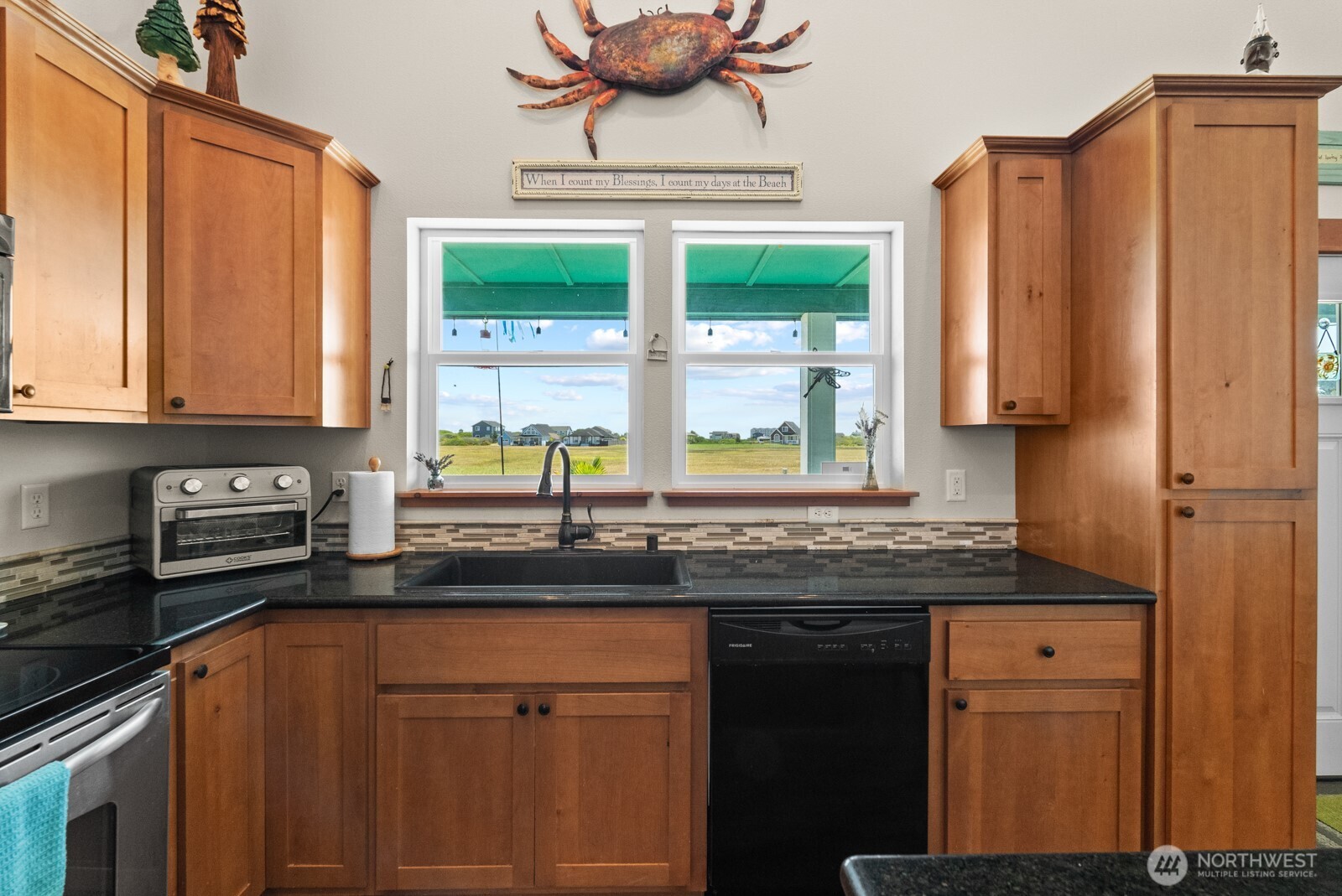 442 N Spinnaker Avenue Property Photo 10