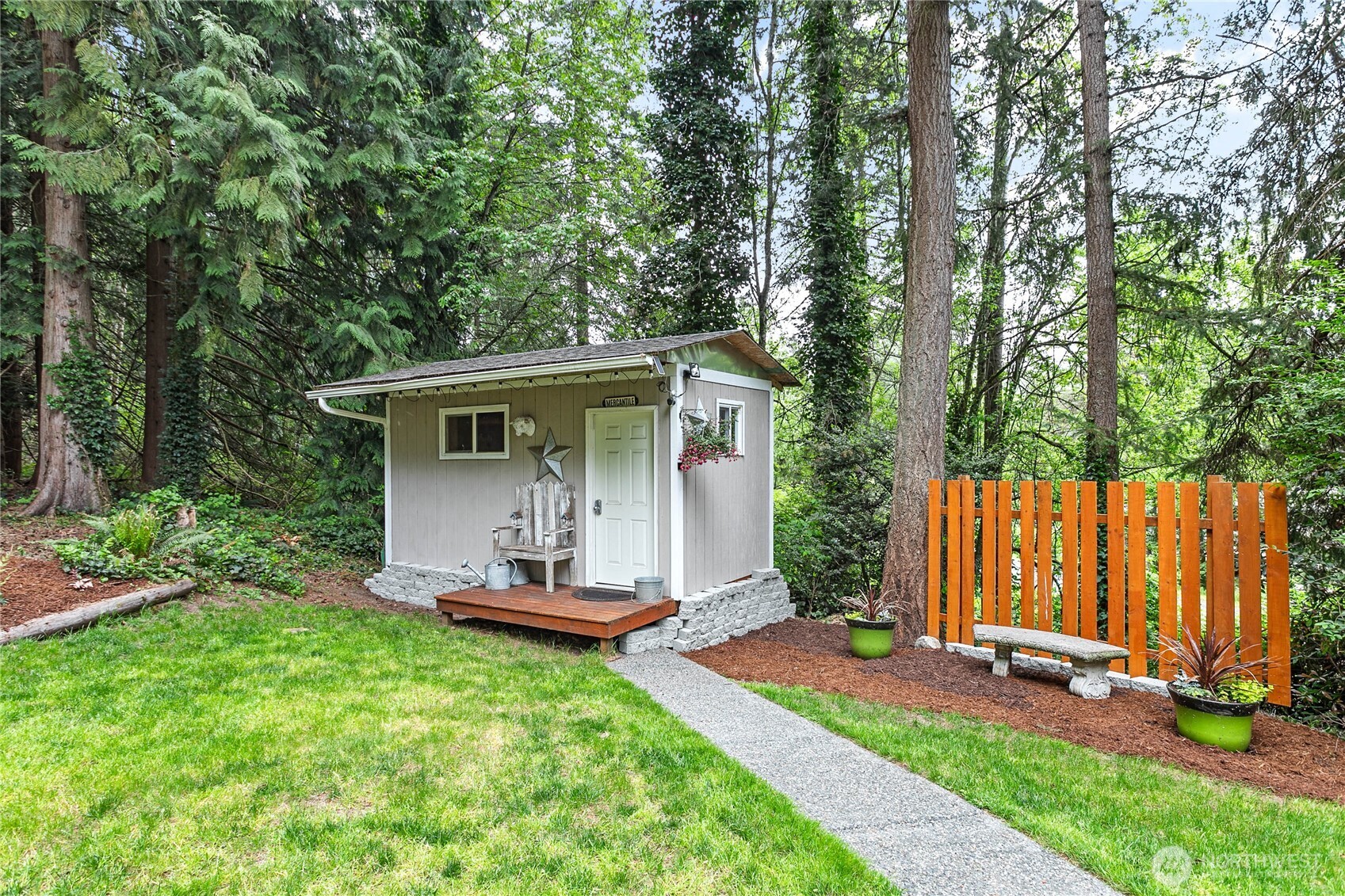 2336 Northshore Road Property Photo 7