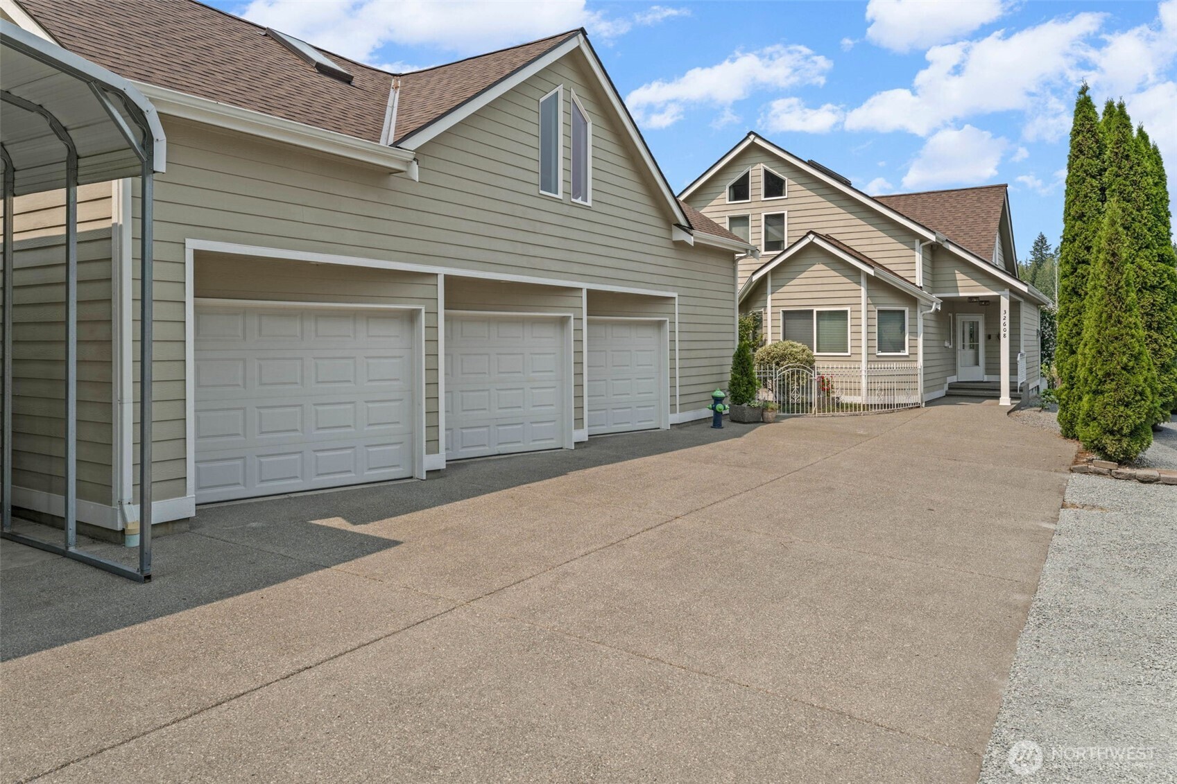 32608 Benbow Drive Property Photo 8