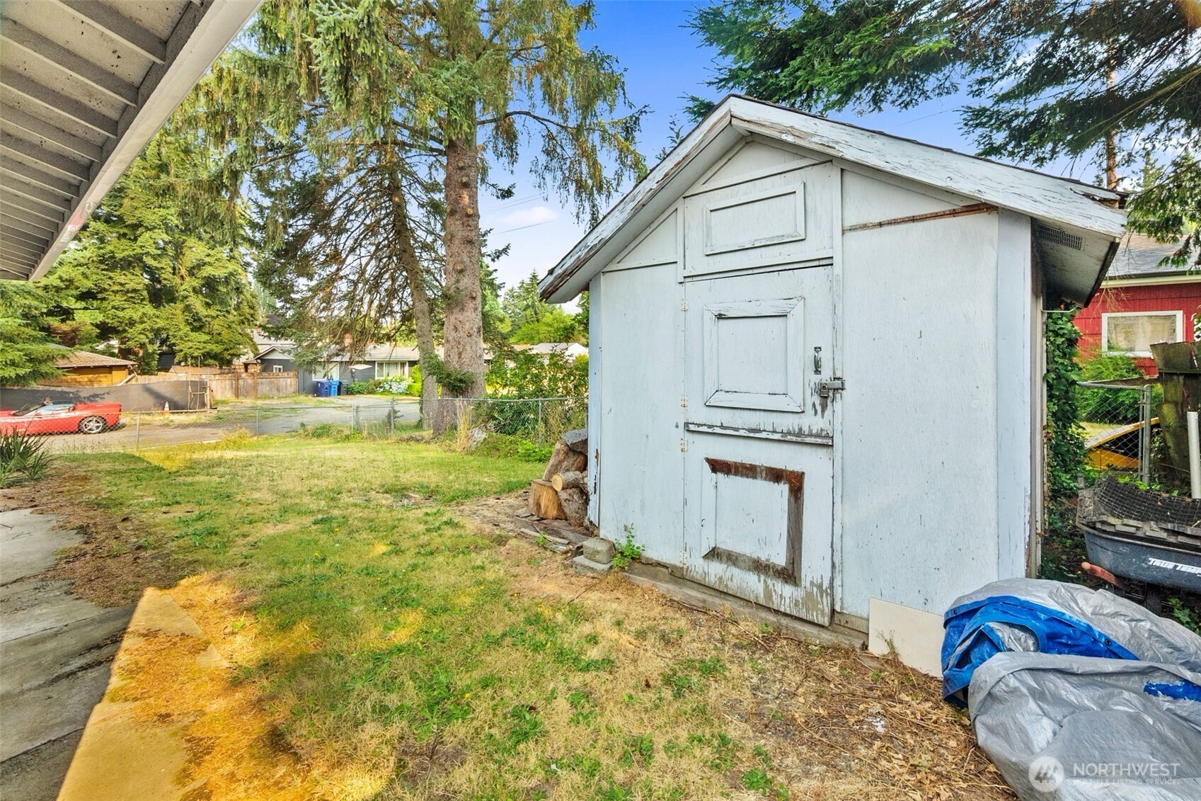 401 E 66th Street Property Photo 6