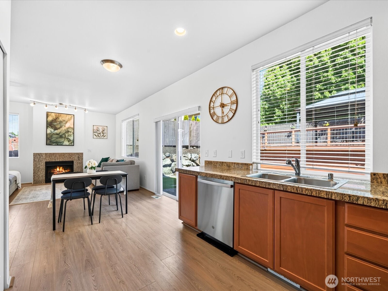 6726 Charlotte Avenue Property Photo 10